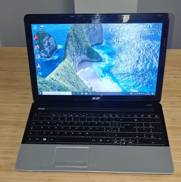 Acer Travelmate P253